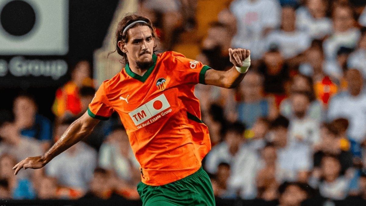 Galatasaray'ın teklifine Valencia'dan ret! İşte geri çevirdikleri rakam Galatasaray'ın teklifine Valencia'dan ret! İşte geri çevirdikleri rakam