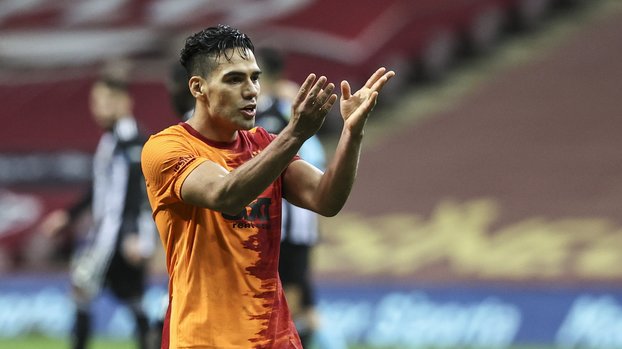 Son dakika Galatasaray transfer haberleri | Falcao ücretine takım kuruldu!