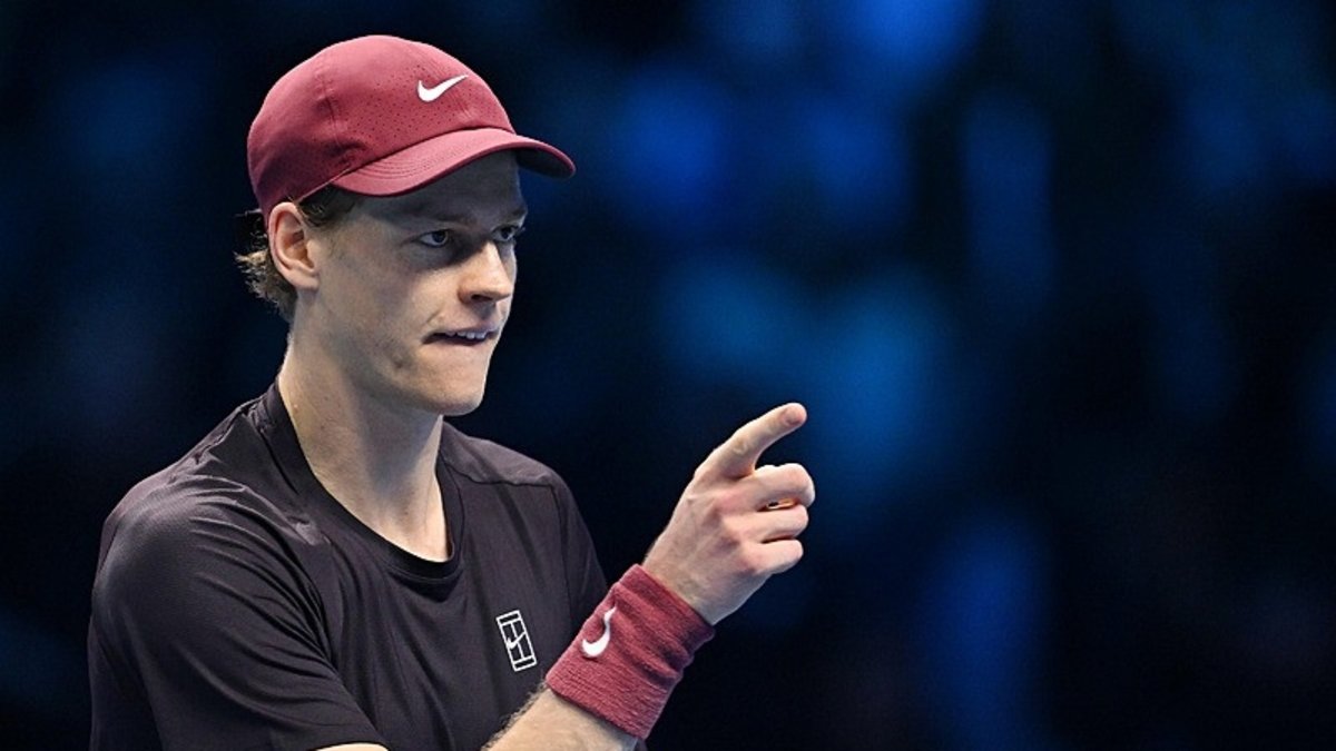 Jannik Sinner ATP Finalleri'nde finalde!