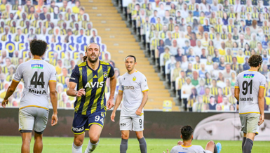 Fenerbahçe'de Vedat Muriqi kendini aşıyor!
