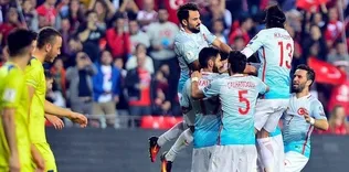 Kafa kafaya tokuştular!