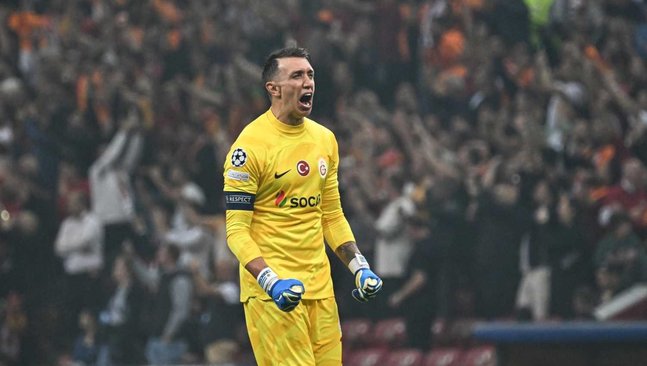 Fernando Muslera'dan Mert Günok paylaşımı!