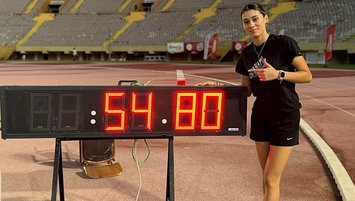 Aysel’den dünya rekoru
