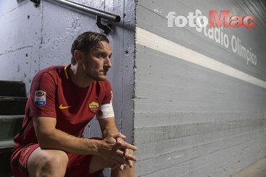 Totti ile De Rossi arasında güldüren Cengiz Ünder diyaloğu