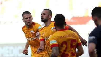 Kayserispor'un golcüsü İlhan Parlak rekora koşuyor