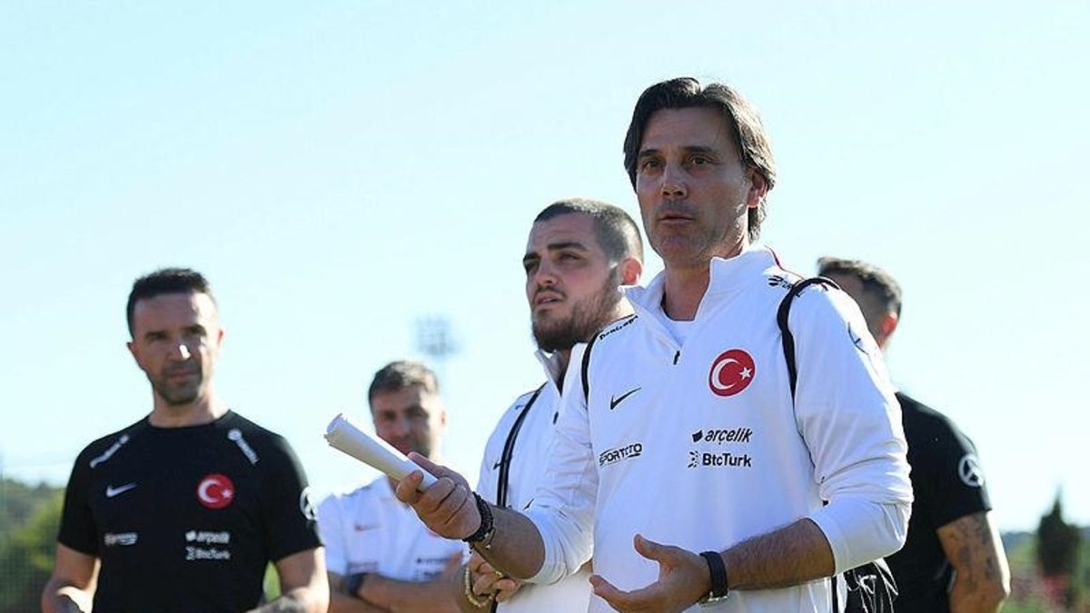 Vincenzo Montella A Milli Takım antrenmanında