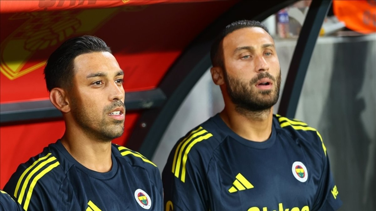 Cenk Tosun ve İrfan Can Kahveci neden kadro dışı kaldı? Sadettin Saran bu sözlerle açıkladı! Cenk Tosun ve İrfan Can Kahveci neden kadro dışı kaldı? Sadettin Saran bu sözlerle açıkladı!