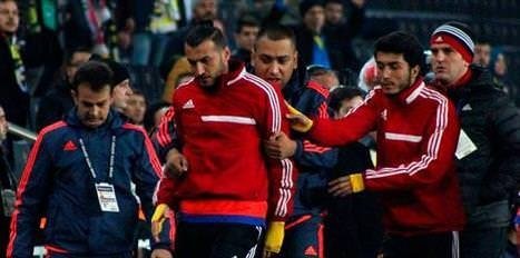 Kayacan’a kulübede kart