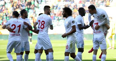 Antalyaspor Mevlüt'le güldü