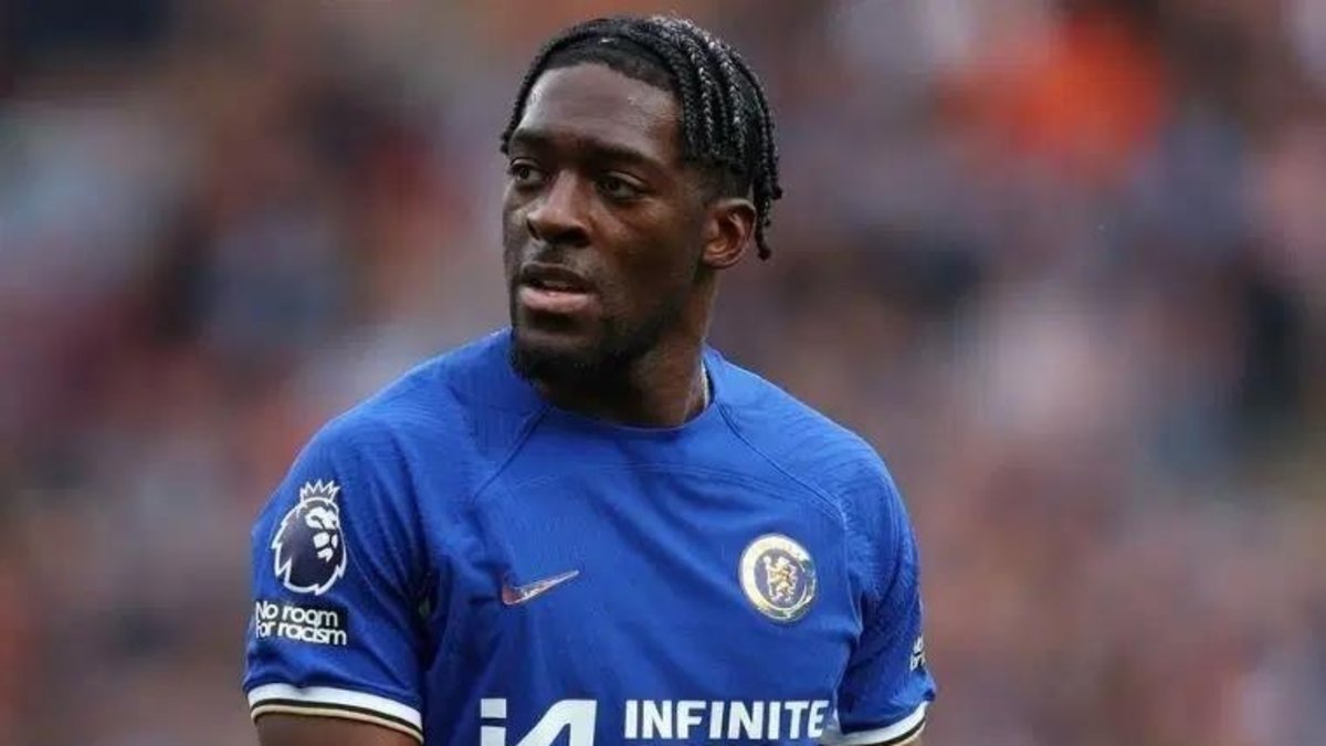 Yine yeniden Axel Disasi