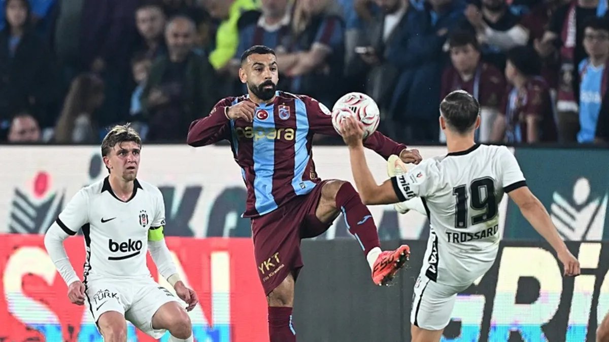 Trabzonspor derbide Beşiktaş'ı 2 golle geçti! Akyazı'da Salah 'Fırtına'sı