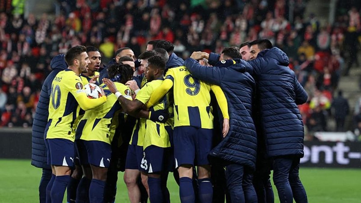 Slavia Prag 1-2 Fenerbahçe (MAÇ SONUCU ÖZET)