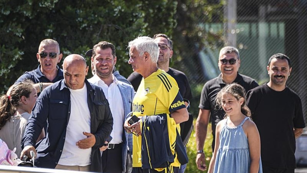Fenerbahçe kamp için Portekiz'e geldi