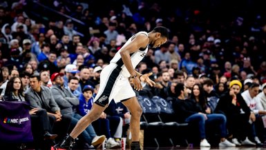 San Antonio Spurs, Philadelphia'yı 40 sayı fark ile yendi!
