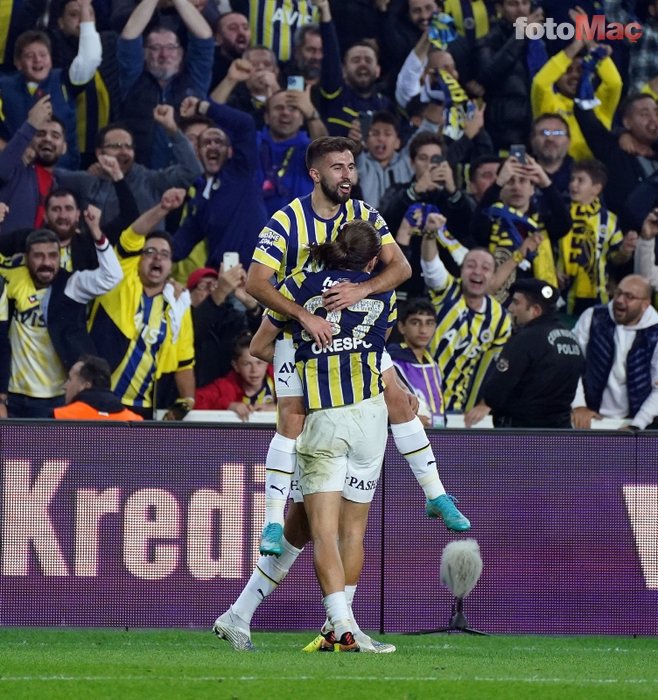 Fenerbahçe'nin Uruguaylı Diego Rossi Başakşehir maçı fuarında bulundu.