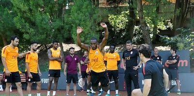 Galatasaray çalışmalarını sürdürüyor