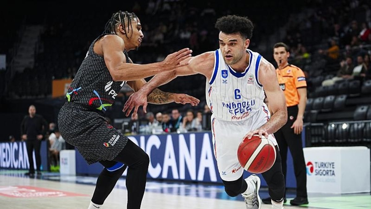 Anadolu Efes-Maccabi Playtika maçı Letonya'da oynanacak Anadolu Efes-Maccabi Playtika maçı Letonya'da oynanacak