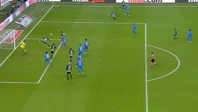 Beşiktaş - BB Erzurumspor maçında Domagoj Vida'dan Ibrahimovic'i kıskandıran gol vuruşu!