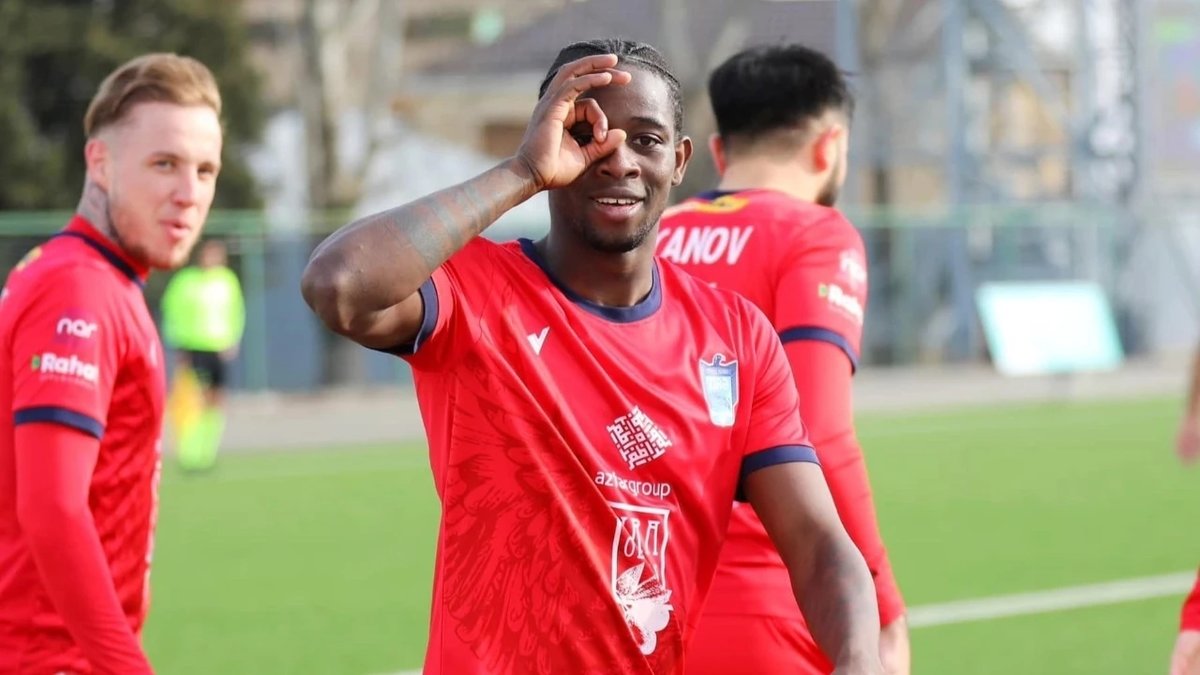Fenerbahçe'ye Salifou Soumah transferinde Rus rakip! Fenerbahçe'ye Salifou Soumah transferinde Rus rakip!