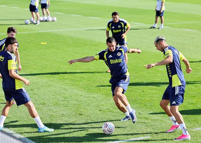 lask-linz-fenerbahce-maci-saat-kacta-hangi-kanalda-1784012429592.jpg