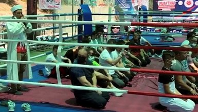 Son dakika spor haberi: Aydın'da Muay Thai sporcuları pandemi nedeniyle cuma namazını ringde kıldı!