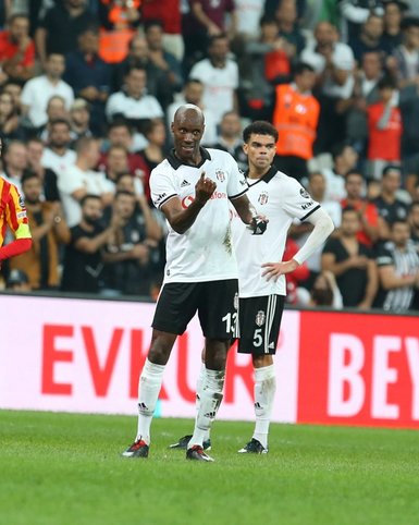 Atiba: Fenerbahçe ve Galatasaray bir adım önde!