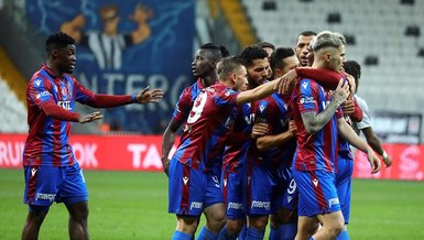 Beşiktaş - Trabzonspor: 1-2 (MAÇ SONUCU - ÖZET)