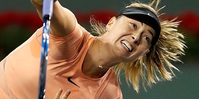 Sharapova sürpriz karar