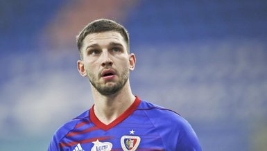 Son dakika transfer haberleri: Trabzonspor'dan Jakub Swierczok harekatı!
