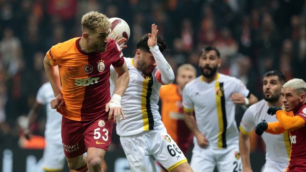 GALATASARAY HABERLERİ - Ahmet Çakar'dan flaş penaltı yorumu! Torreira rakibinin sırtına... GALATASARAY HABERLERİ - Ahmet Çakar'dan flaş penaltı yorumu! Torreira rakibinin sırtına...