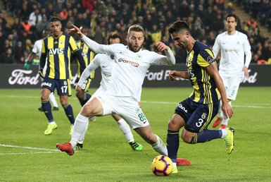 Fenerbahçe’den derbi öncesi şok karar!