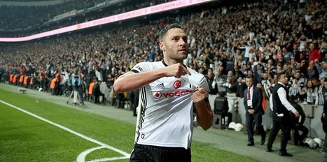 Beşiktaş'ta gözler transferde