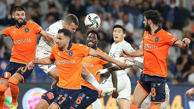 Erman Toroğlu Başakşehir - Fenerbahçe maçındaki pozisyonu yorumladı! Buz gibi penaltı