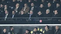 Bakan Bak da tribünde