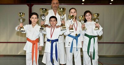 Belçika’da Türk karateci çocukların başarısı