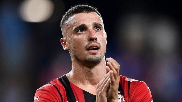 Fenerbahçe Rade Krunic'i resmen duyurdu!