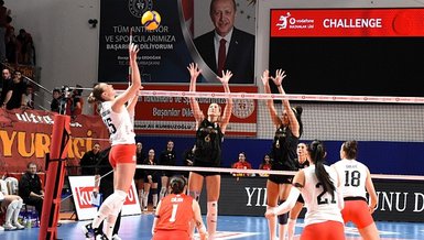 Aslan filede kükredi