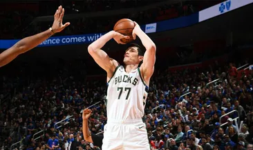 Ersan 15 sayı attı, Bucks seriyi 3-0 yaptı!