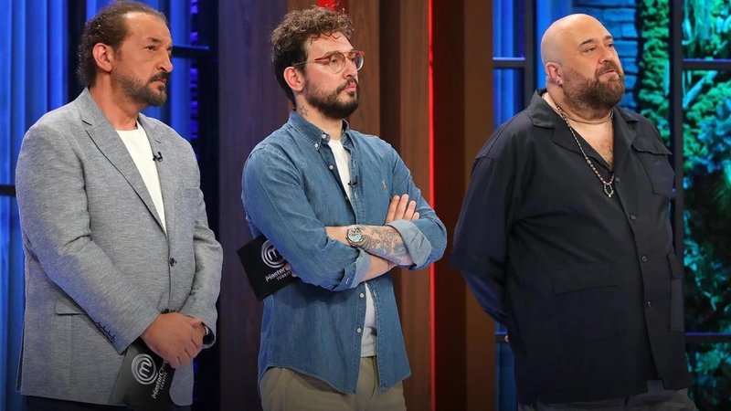 3-kasim-masterchefte-oyunu-hangi-takim-kazandi-masterchef-mavi-ve-kirmizi-takim-kaptani-kim-oldu-1762159396427.jpeg