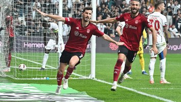 Cenk Tosun ve Salih Uçan Beşiktaş'ta kalacak mı?