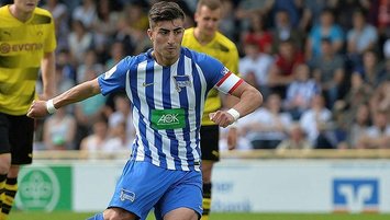 Forvet Kiprit için atakta