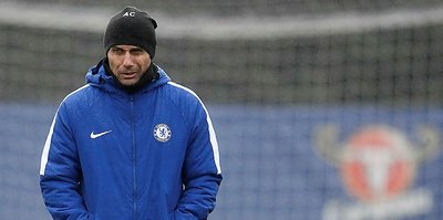 Chelsea, Conte ile yollarını ayırdı
