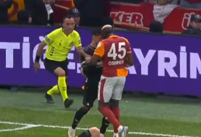 galatasaray-besiktas-derbisinde-ortalik-karisti-1759600265268.png