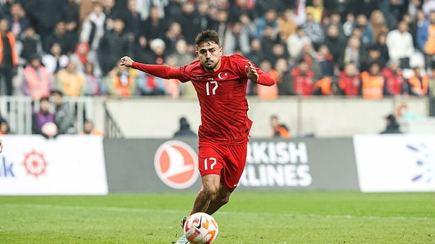 Okan Buruk'tan yönetime Cengiz Ünder talebi!