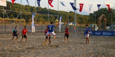 Plaj Futbolu Ligi’nde bol gollü açılış