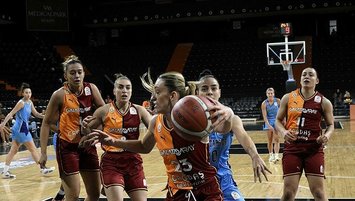 Galatasaray'dan 20 sayı fark