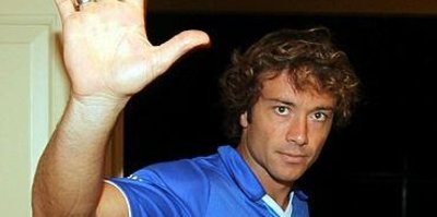 Diego Lugano futbolu bıraktı