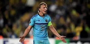 Hollanda basını topa tuttu