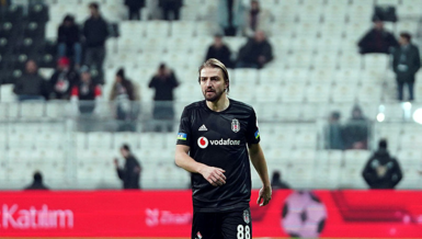 Besiktas Ta Caner Erkin Depremi Fenerbahce Son Dakika Besiktas Haberleri Fotomac