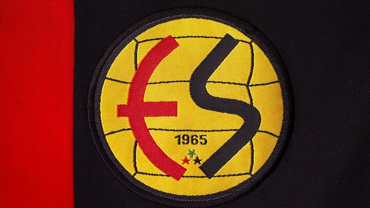 Es-Es’te imza şov